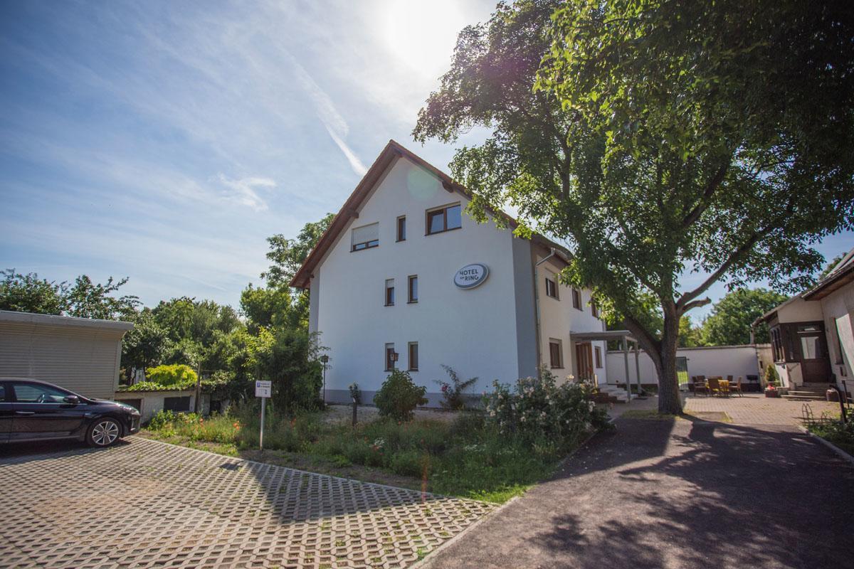 Hotel Am Ring Magdeburg Exterior photo